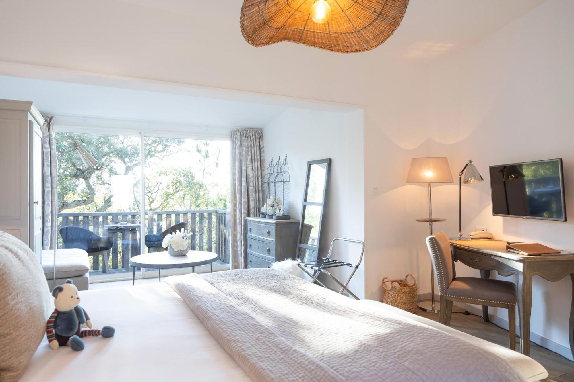 Hotel Font Mourier Cogolin Eksteriør bilde